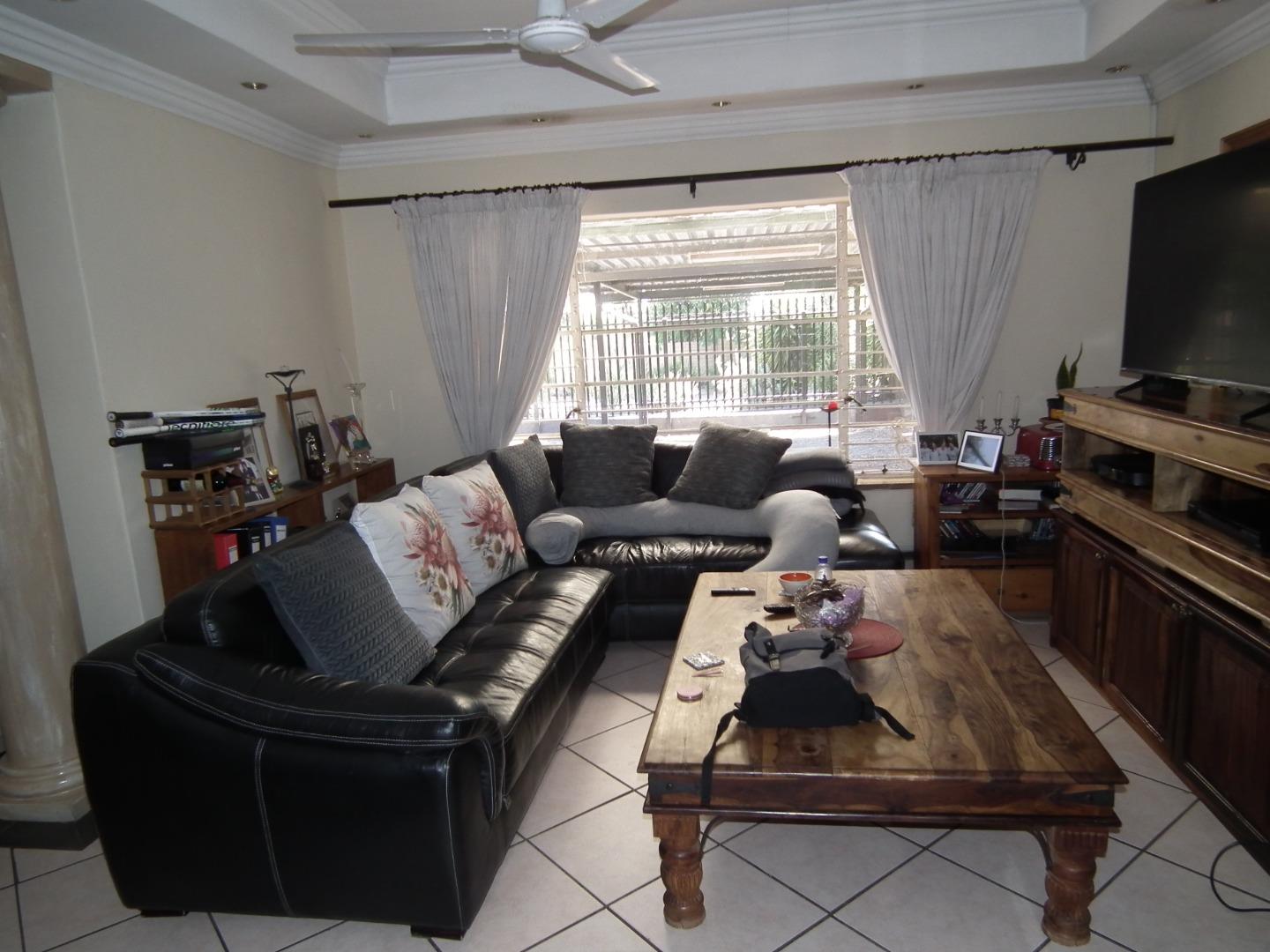 769614_14_Pitcairn_Blairgowrie_020.JPG
